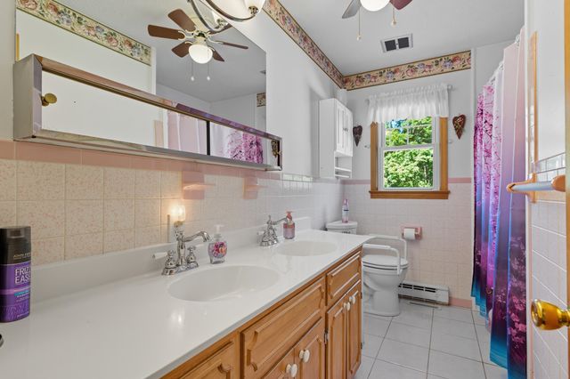 2466 LITTLE GAP RD, Elkton, VA 22827