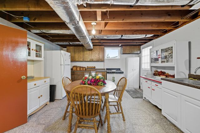 2466 LITTLE GAP RD, Elkton, VA 22827