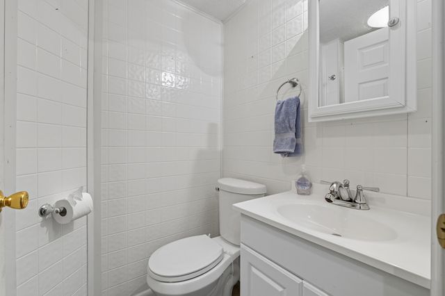 2466 LITTLE GAP RD, Elkton, VA 22827