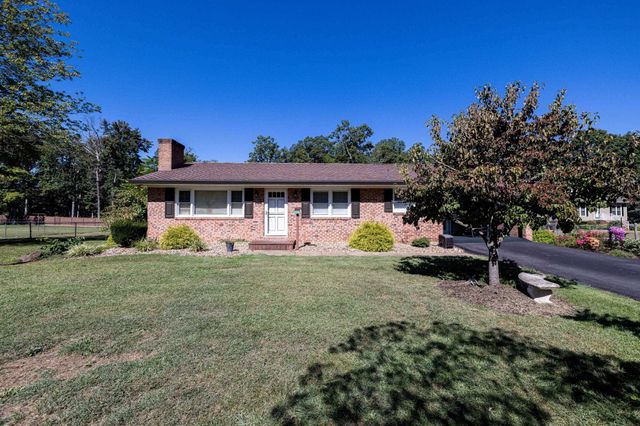 2466 LITTLE GAP RD, Elkton, VA 22827