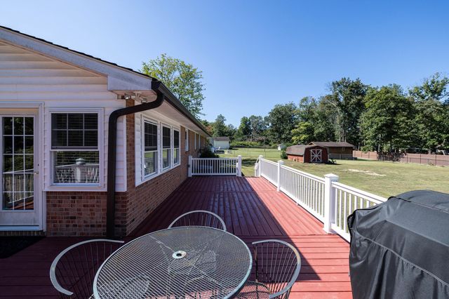 2466 LITTLE GAP RD, Elkton, VA 22827