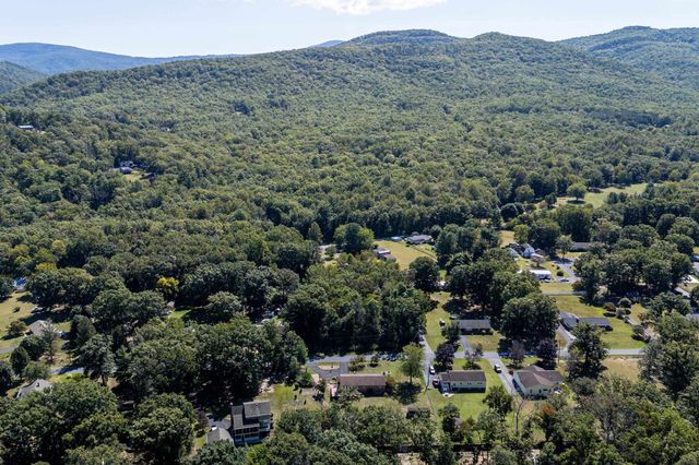 2466 LITTLE GAP RD, Elkton, VA 22827