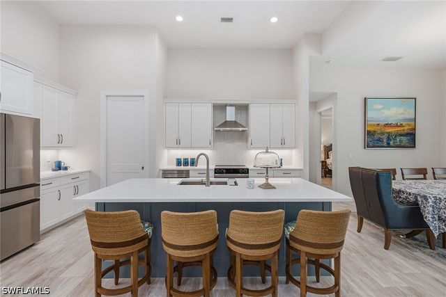 931 Ivory CT, Marco Island, FL 34145