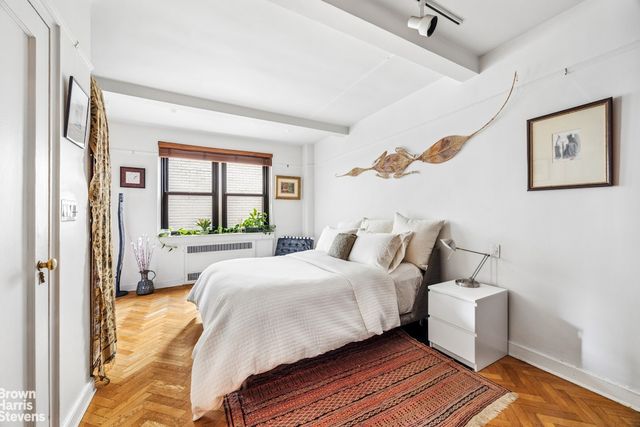 4 E 70th St Apt 7C, New York City, NY 10021