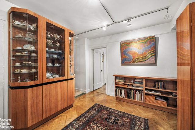 4 E 70th St Apt 7C, New York City, NY 10021