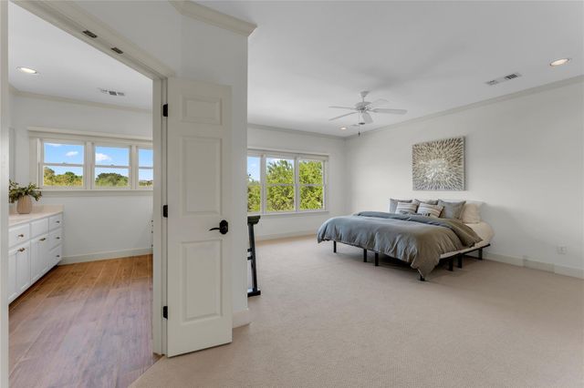 3605 Douglas DR, Horseshoe Bay, TX 78657