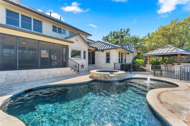 3605 Douglas DR, Horseshoe Bay, TX 78657