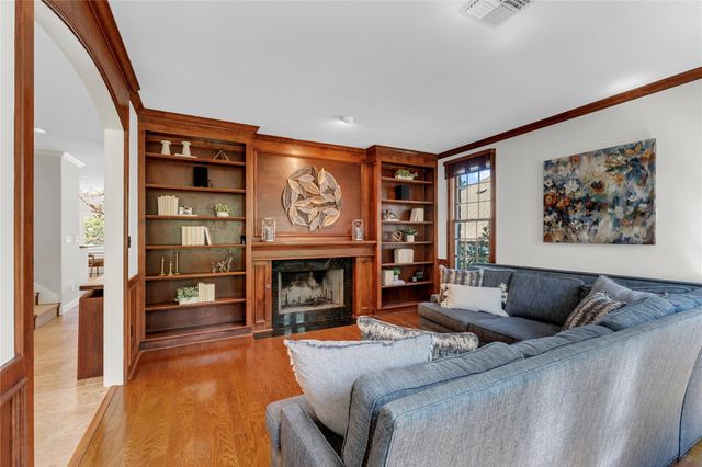 3605 Douglas DR, Horseshoe Bay, TX 78657