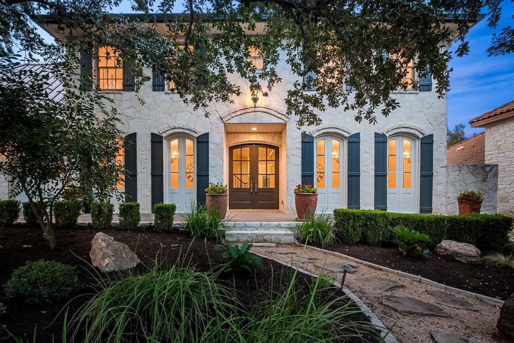 3605 Douglas DR, Horseshoe Bay, TX 78657