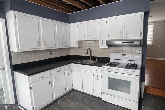 137 S CENTRE ST, Merchantville, NJ 08109