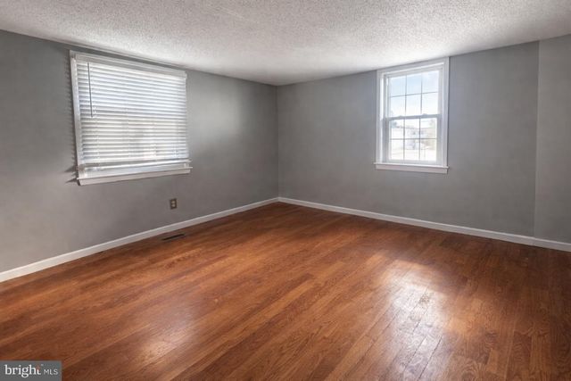 137 S CENTRE ST, Merchantville, NJ 08109