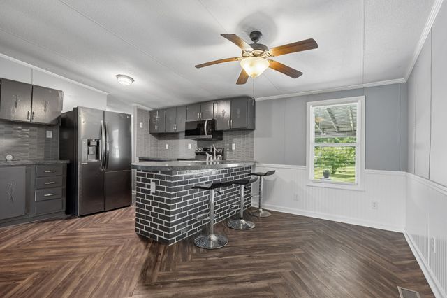 5094 Spring Creek Ln, Lafayette, TN 37083
