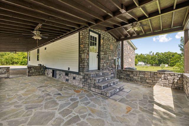5094 Spring Creek Ln, Lafayette, TN 37083