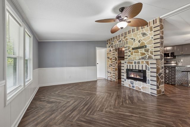 5094 Spring Creek Ln, Lafayette, TN 37083