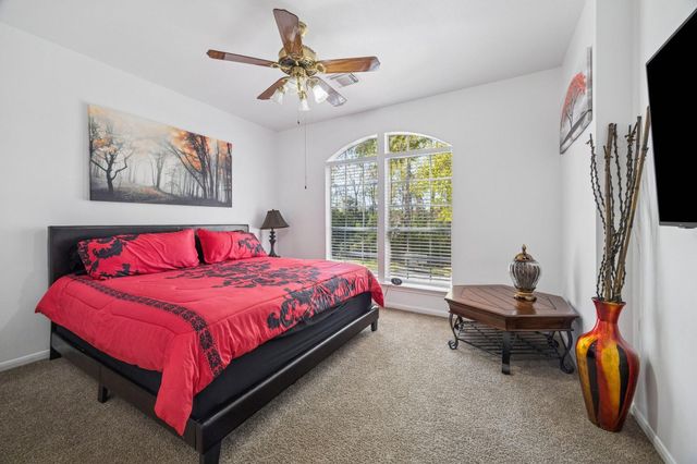 2818 Maple Bend Drive, Houston, TX 77345