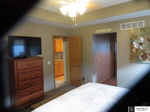 2509 Aberdeen Drive, Papillion, NE 68133