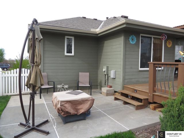 2509 Aberdeen Drive, Papillion, NE 68133