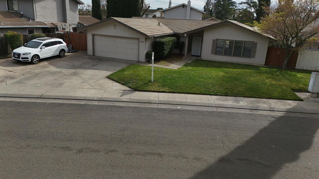 1418 Woodcreek Way, Stockton, CA 95209