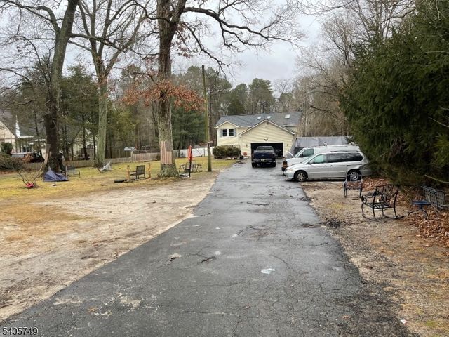 1055 Farmingdale Rd, Jackson Twp., NJ 08527