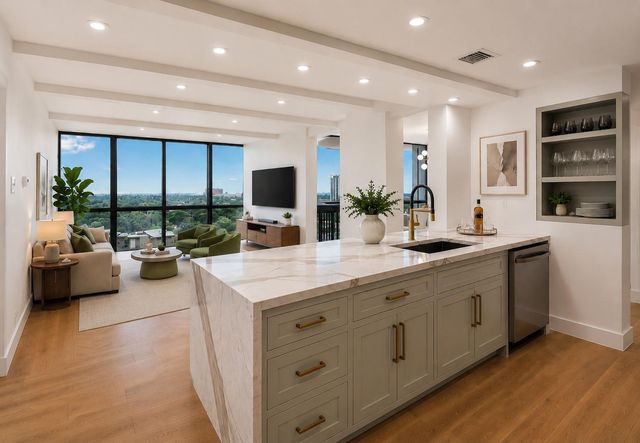 5001 Woodway Drive Drive 1806, Houston, TX 77056