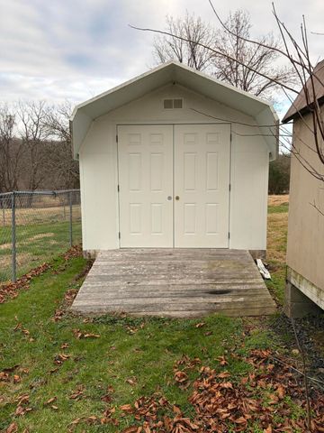 4302 E 904 Highway, Williamsburg, KY 40769