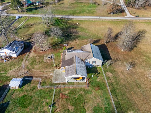 4302 E 904 Highway, Williamsburg, KY 40769