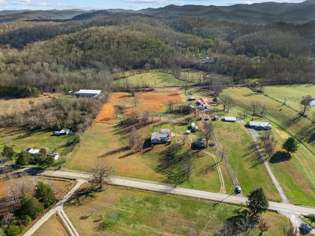 4302 E 904 Highway, Williamsburg, KY 40769