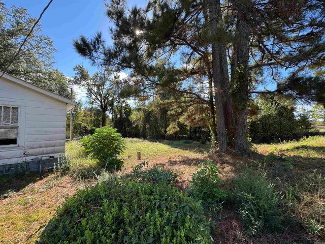 415 Myrtle St, Camden, AR 71701