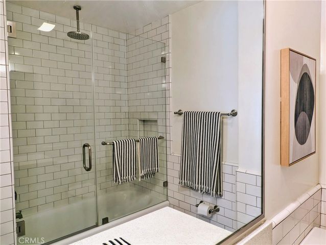 970 Palm Avenue 215, West Hollywood, CA 90069