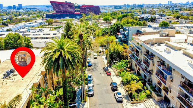 970 Palm Avenue 215, West Hollywood, CA 90069