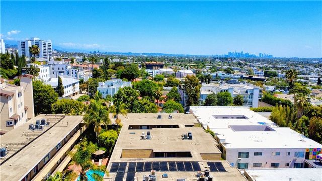 970 Palm Avenue 215, West Hollywood, CA 90069