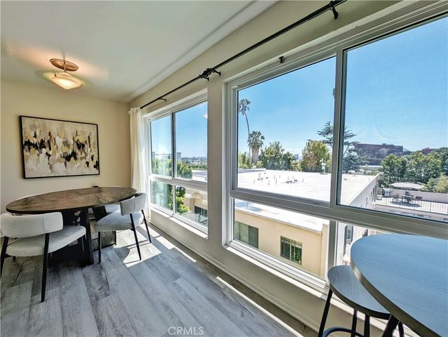 970 Palm Avenue 215, West Hollywood, CA 90069