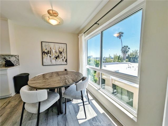 970 Palm Avenue 215, West Hollywood, CA 90069