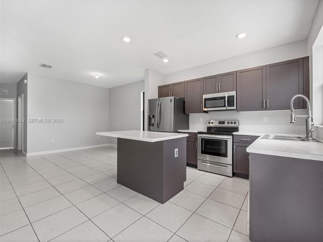 11860 SW 245th Terrace, Homestead, FL 33032