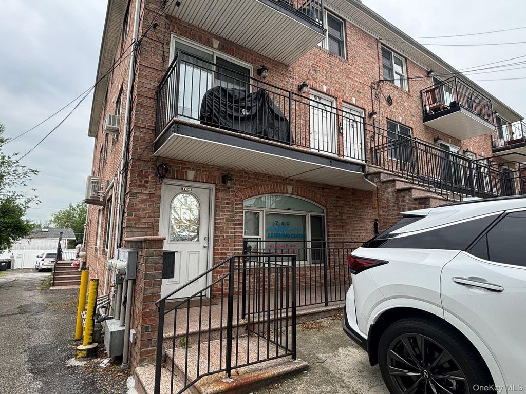 199-08 47 Avenue 1st Floor, Flushing, NY 11358