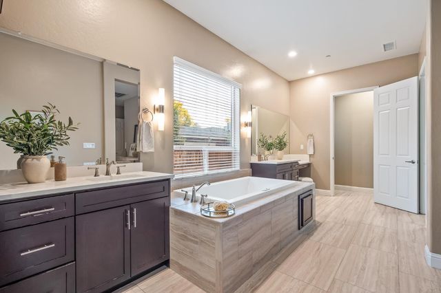 745 E Gettysburg Avenue, Fresno, CA 93704