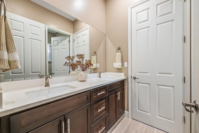 745 E Gettysburg Avenue, Fresno, CA 93704