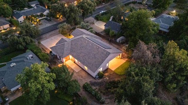 745 E Gettysburg Avenue, Fresno, CA 93704