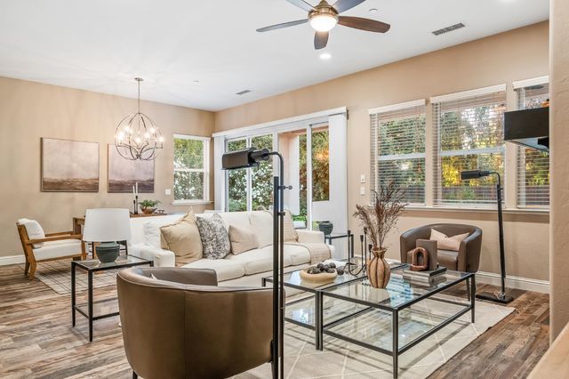 745 E Gettysburg Avenue, Fresno, CA 93704