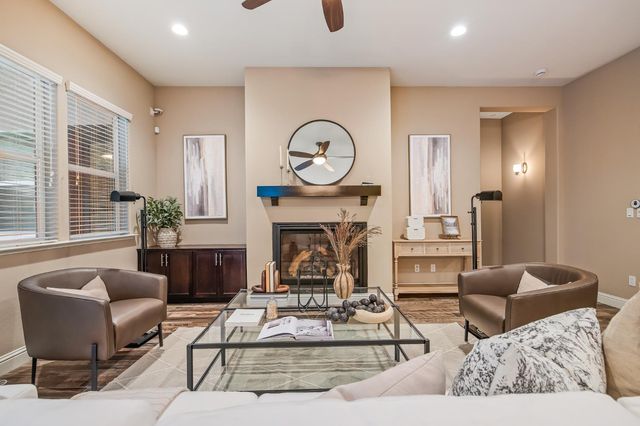 745 E Gettysburg Avenue, Fresno, CA 93704