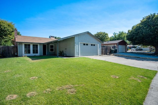 7318 La Tour Dr, Sacramento, CA 95842