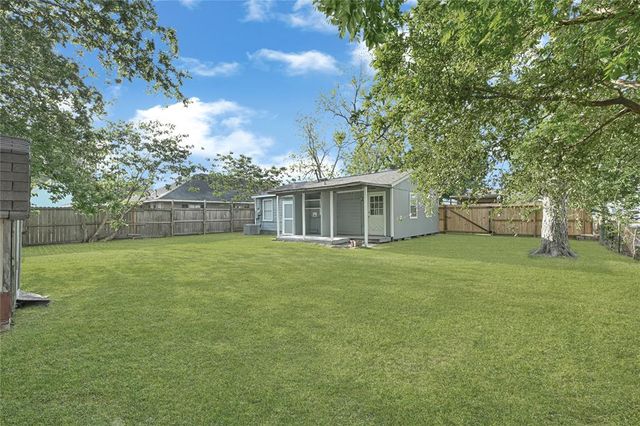 7401 Carrie Lane, Deer Park, TX 77536