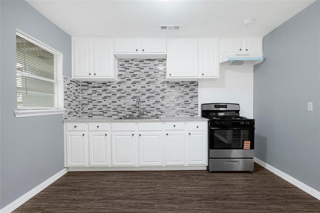 7401 Carrie Lane, Deer Park, TX 77536