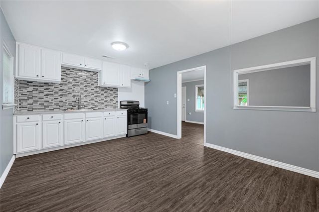 7401 Carrie Lane, Deer Park, TX 77536