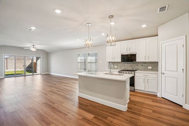 2219 Horseshoe Lane, Seagoville, TX 75159