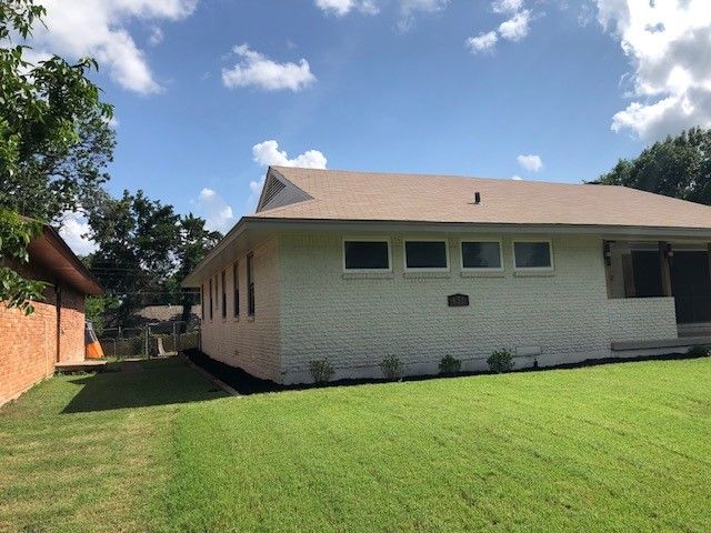 832 Highland Oaks Drive, Dallas, TX 75232