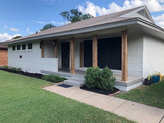 832 Highland Oaks Drive, Dallas, TX 75232