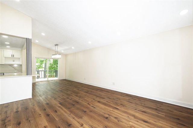 10175 Old Woodland Entry, Johns Creek, GA 30022