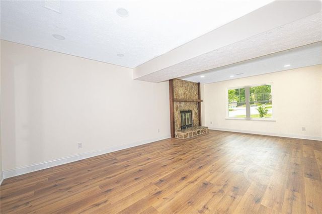 10175 Old Woodland Entry, Johns Creek, GA 30022