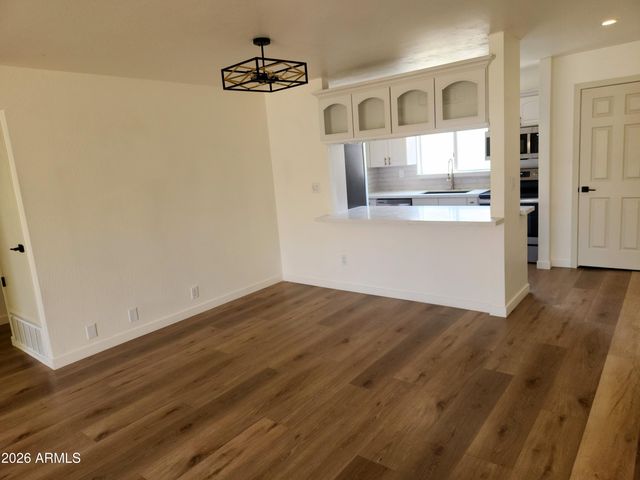 4600 N 68TH Street 304, Scottsdale, AZ 85251